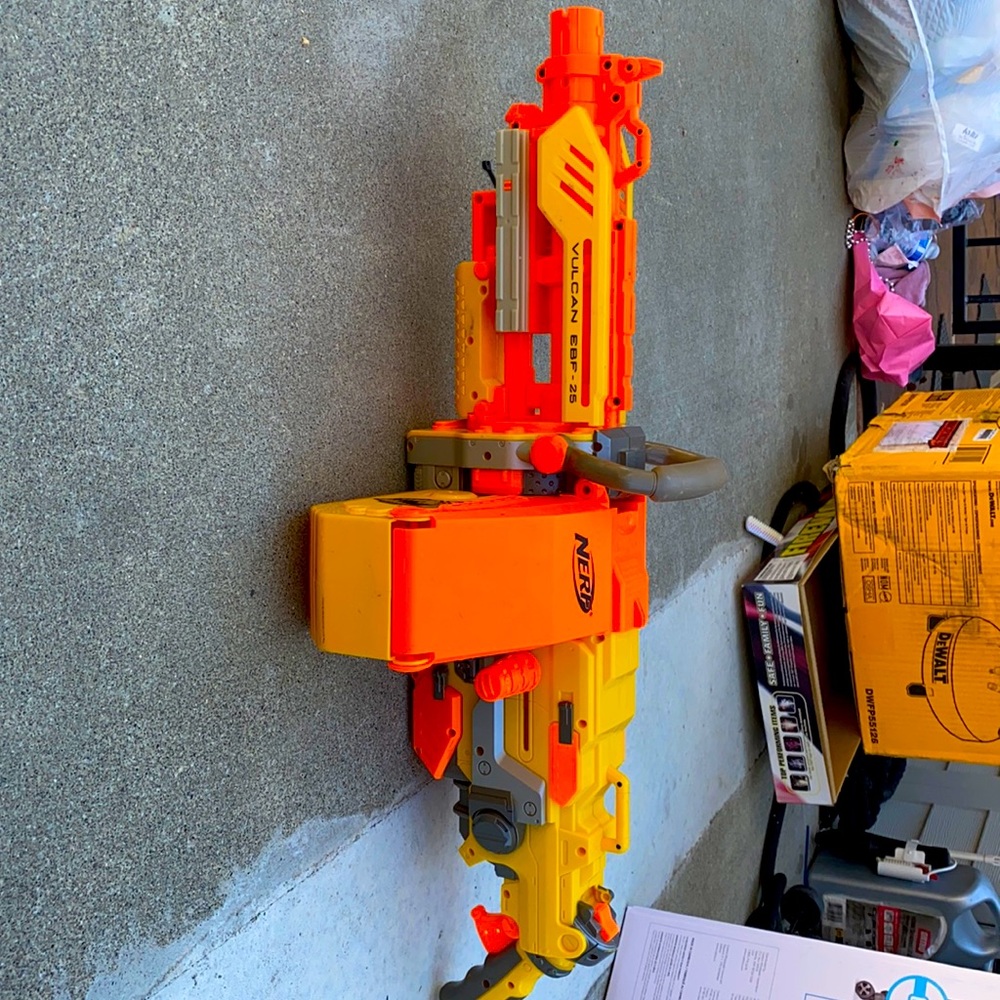 Automatic nerf plus ammo case and nerf stand , discontinued